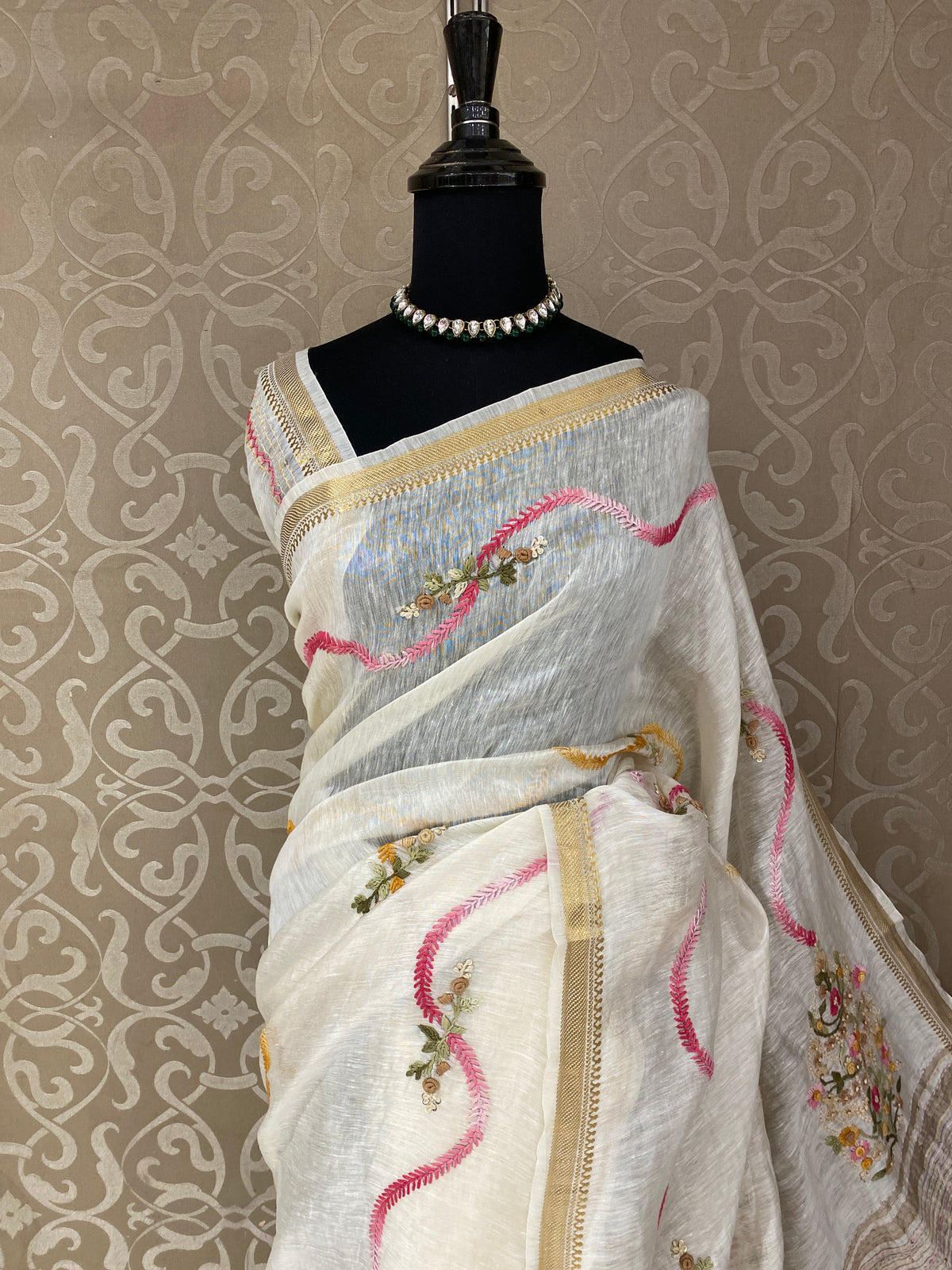 Off-White Linen Silk Saree Hand Embroidered Work, With Unstiched Blouse