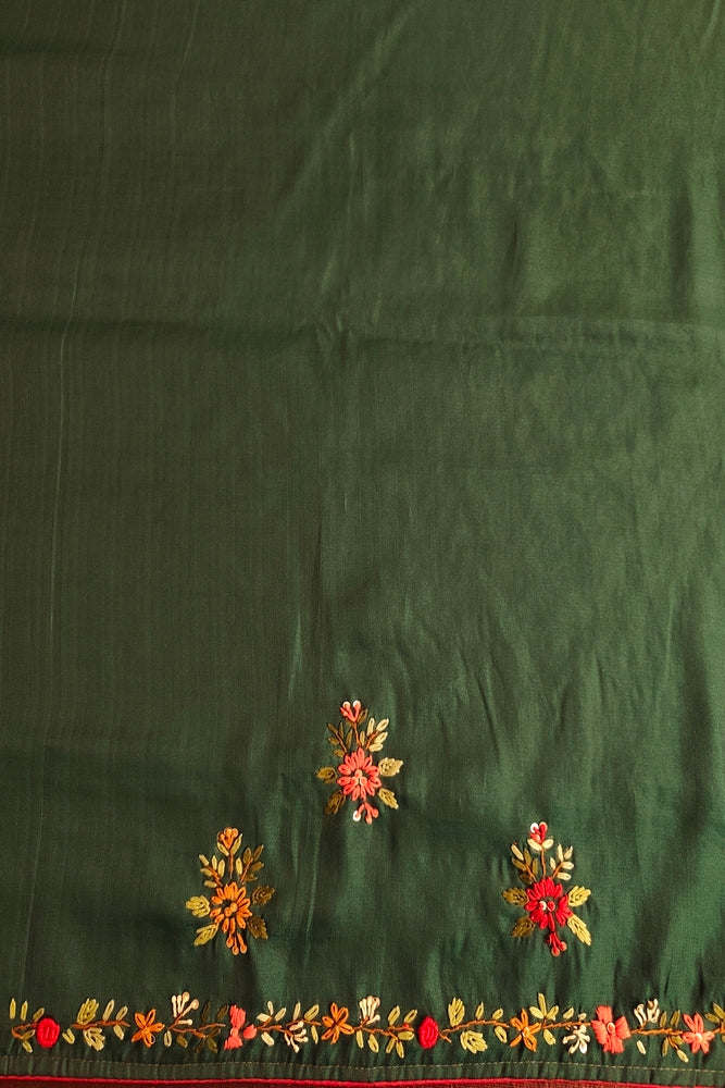 Deep Green Semi Munga Silk French Knot Hand Embroidery Work Saree, With Unstiched Blouse