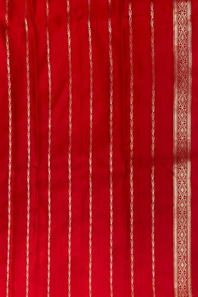 Cherry Red Mashru Silk Banarasi Handloom Saree, With Unstiched Blouse