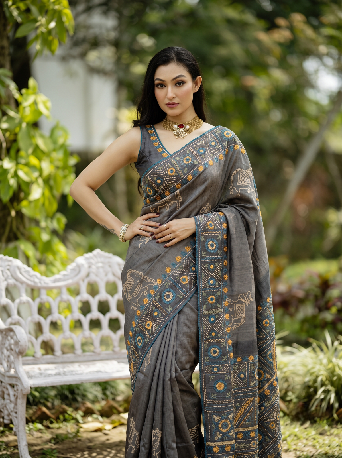 Grey Tussar Hand Embroidery Saree, With Unstitched Blouse