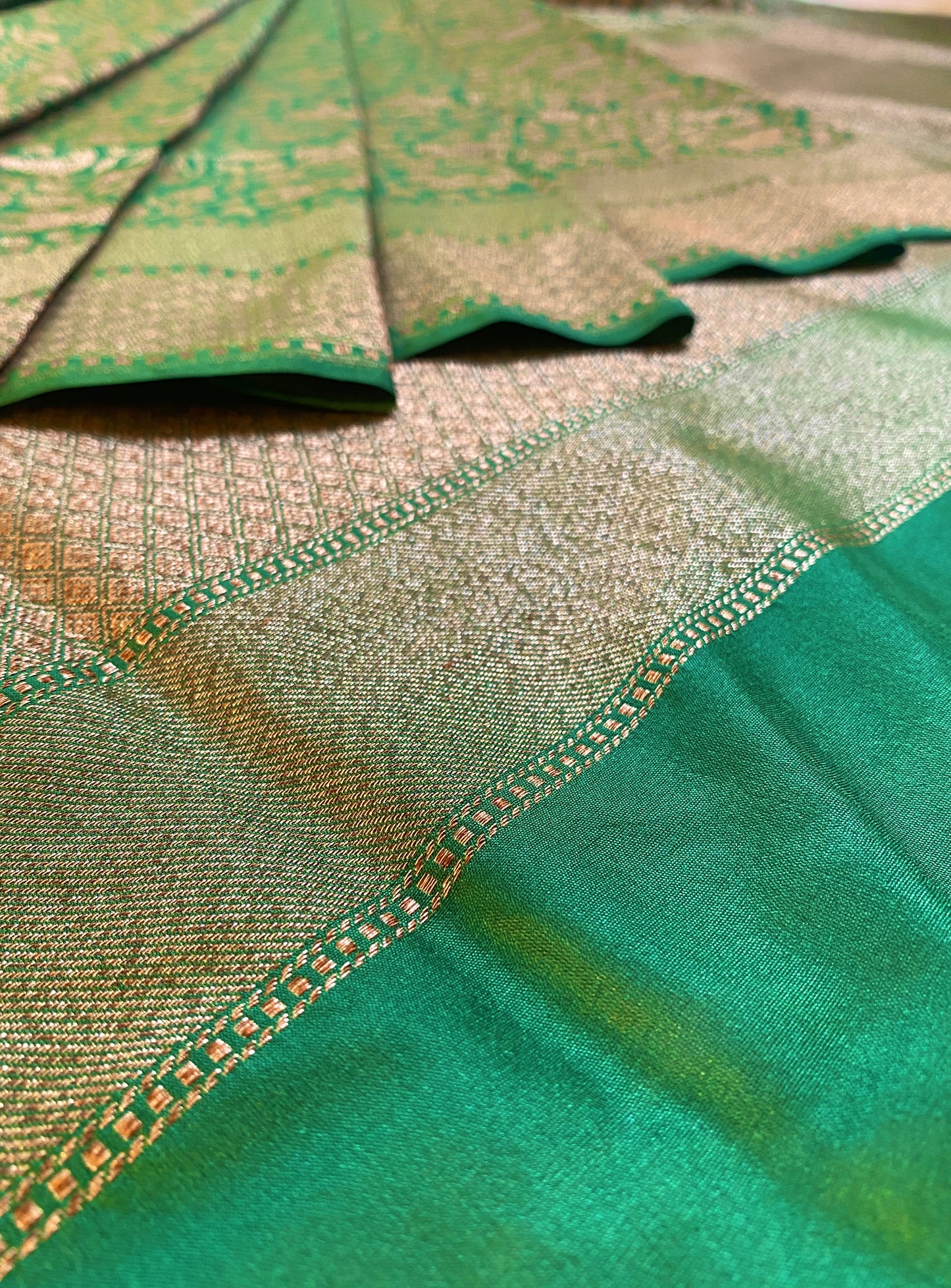 Green Semi Katan Brocade Silk Saree, With Unstiched Blouse