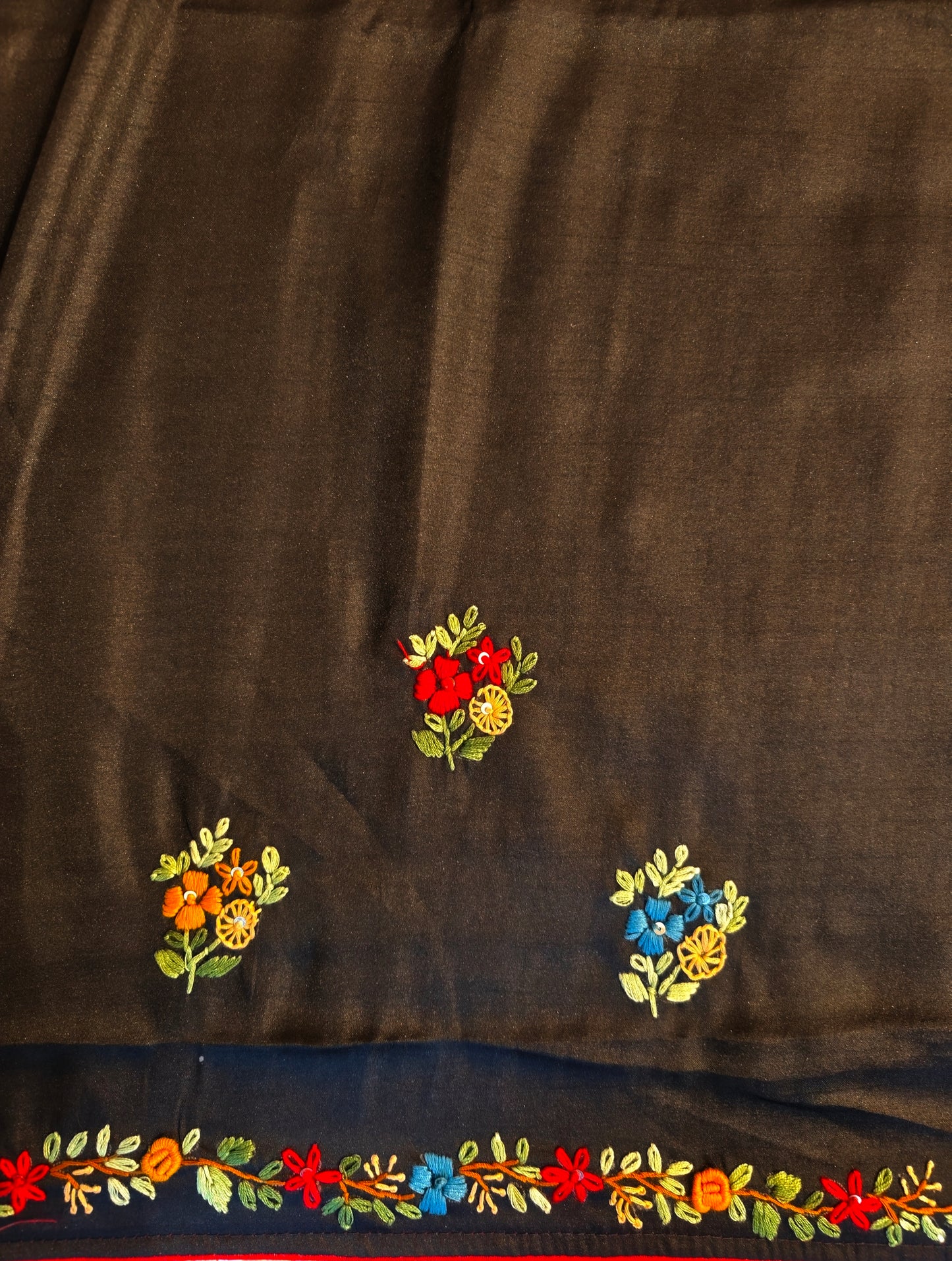 Black Semi Munga Silk French Knot Hand Embroidery Work Saree, With Unstiched Blouse