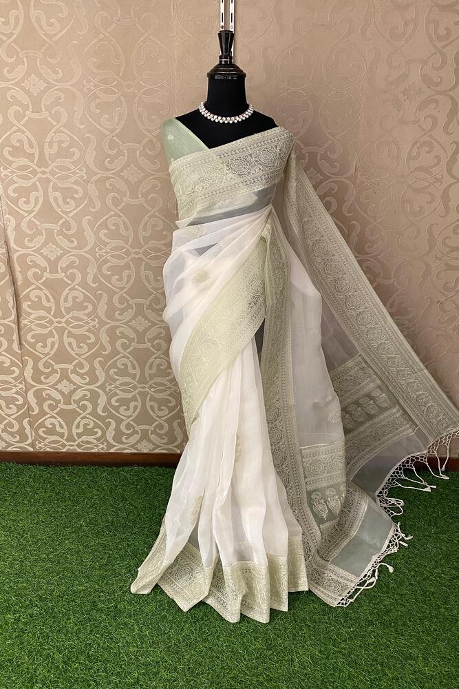 Off-White Organza Saree With Applique Work, With Unstiched Blouse