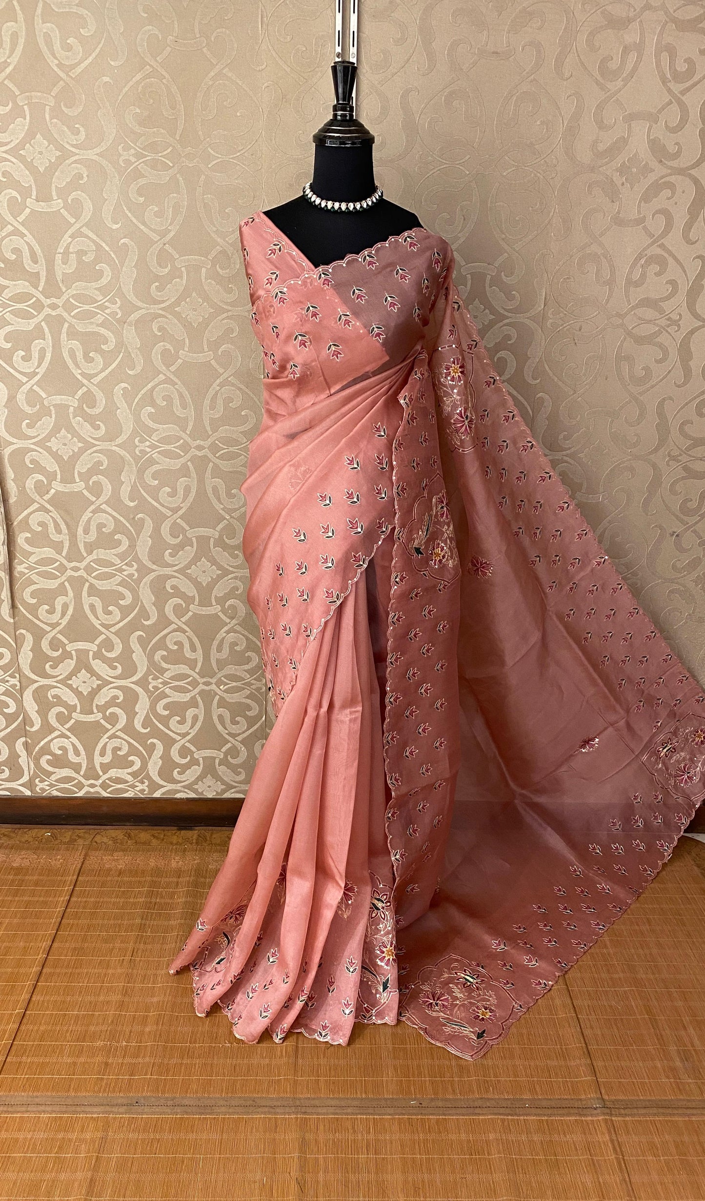 Mauve Pink Organza Saree With Ari Work, With Unstitched Blouse