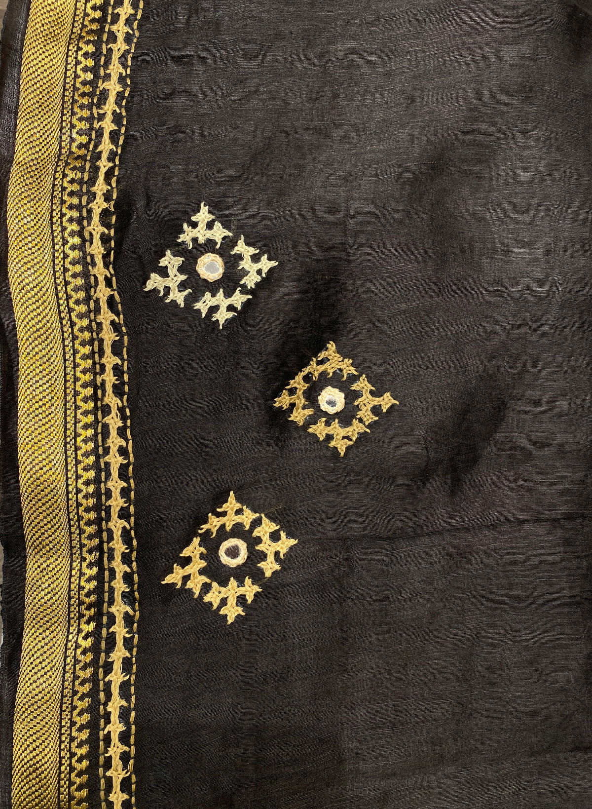 Black Linen Silk Saree Hand Embroidered Work, With Unstiched Blouse