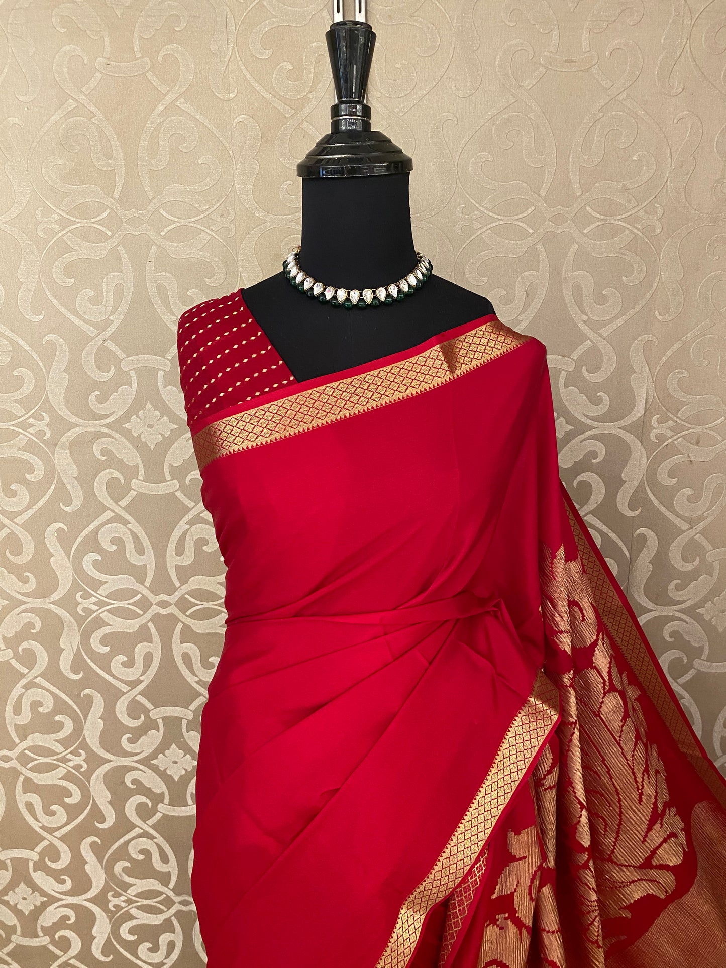 Red Mysore Crepe Silk Banarasi Saree, With Unstiched Blouse