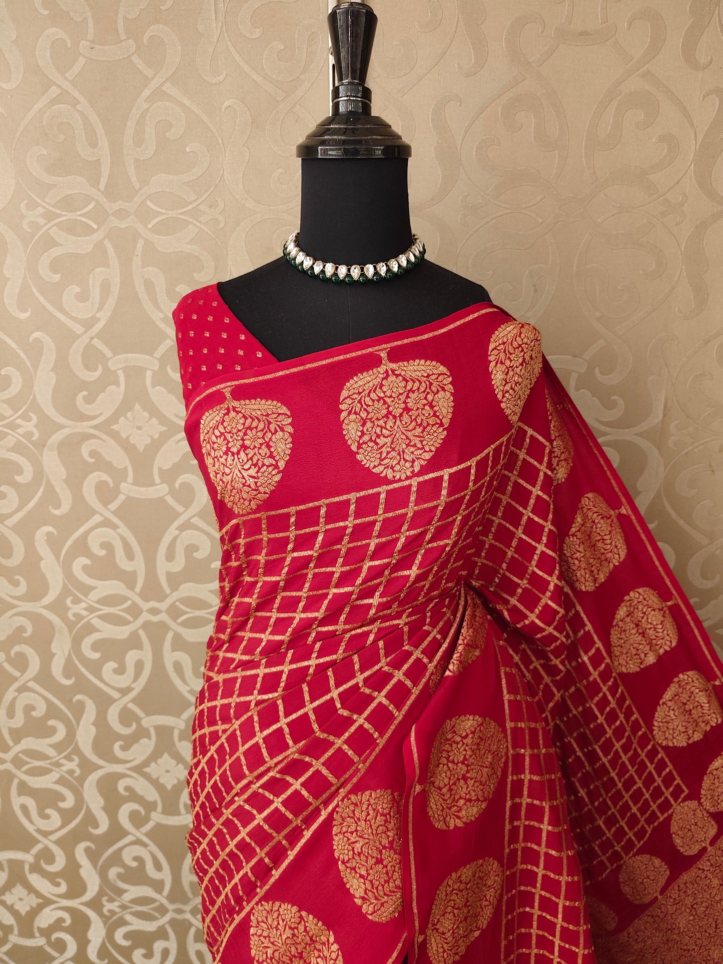Red Mysore Crepe Silk Banarasi Saree, With Unstiched Blouse