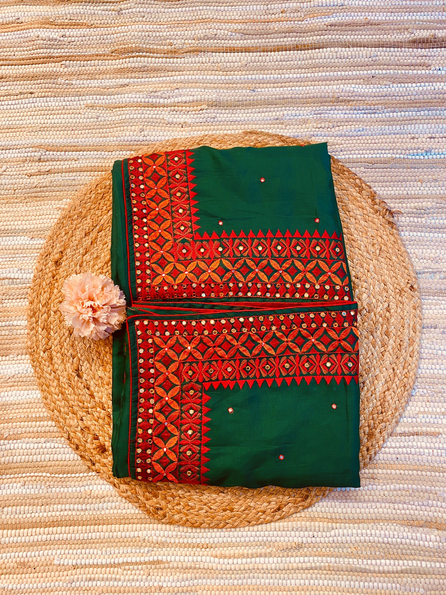 Deep Green Semi Munga Silk Cross Stitch Embroidery Work Saree, With Unstiched Blouse
