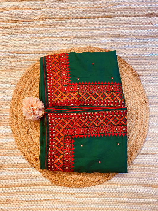 Deep Green Semi Munga Silk Cross Stitch Embroidery Work Saree, With Unstiched Blouse