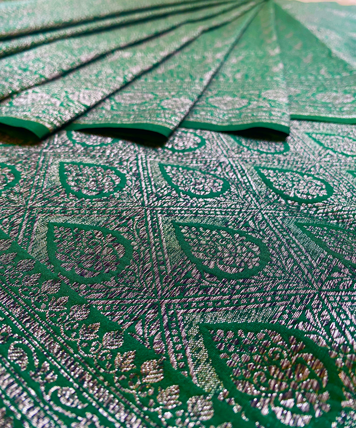 Deep Green Semi Katan Brocade Silk Saree, With Unstiched Blouse