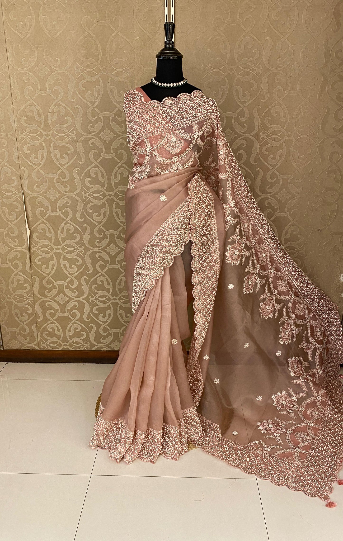 Mauve Organza Silk Hand Embroidery Saree, With Unstiched Blouse