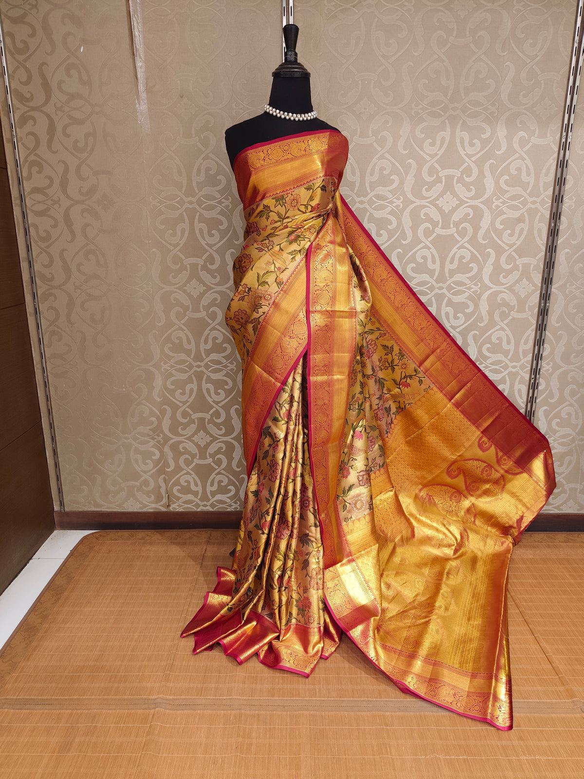 Golden Pure Kanjeevaram Silk Saree, With Unstiched Blouse