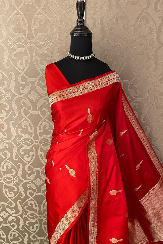 Red Katan Mashru Silk Banarasi Handloom Saree, With Unstiched Blouse