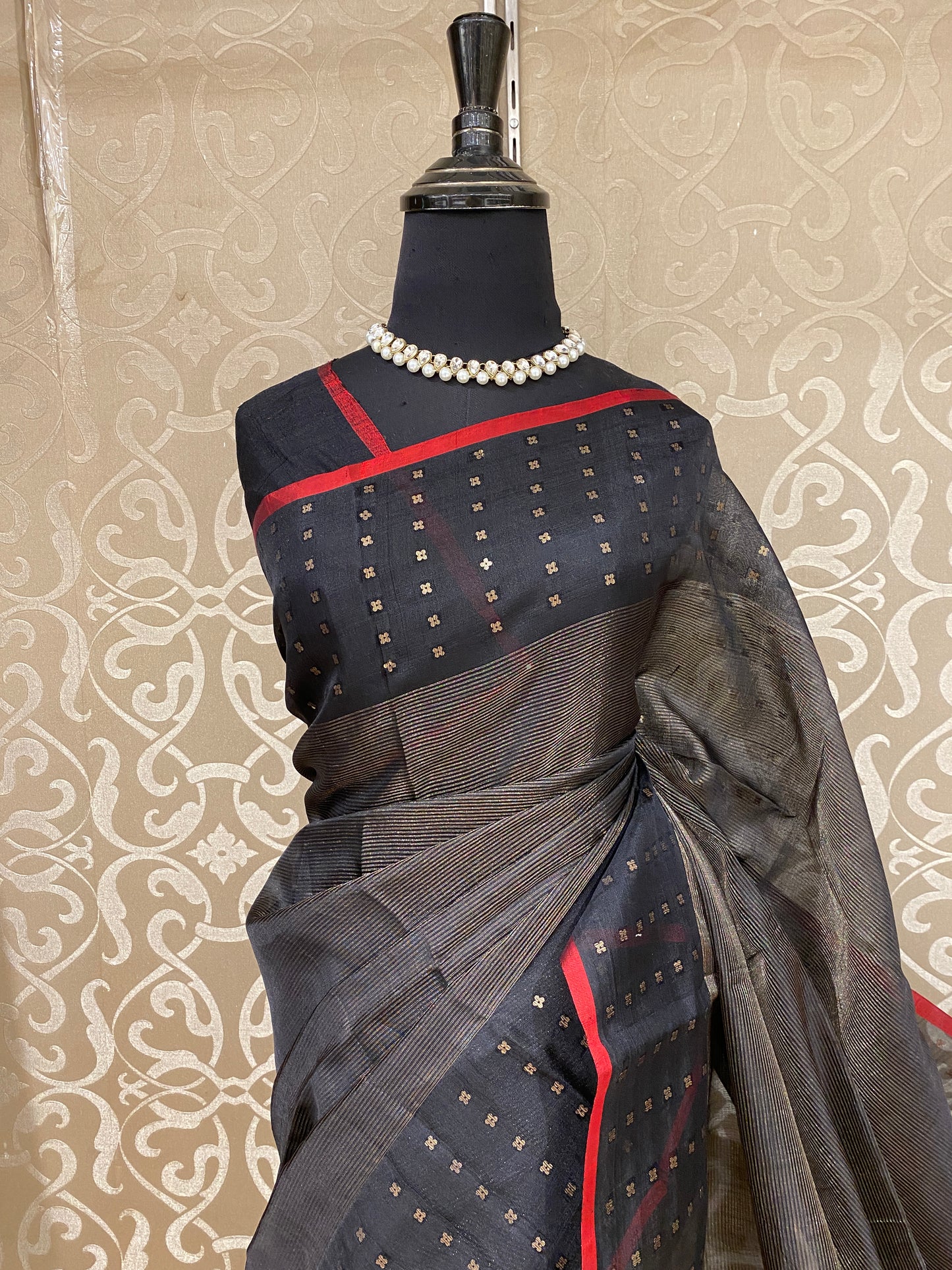 Black Handloom Silk Saree, With Unstiched Blouse