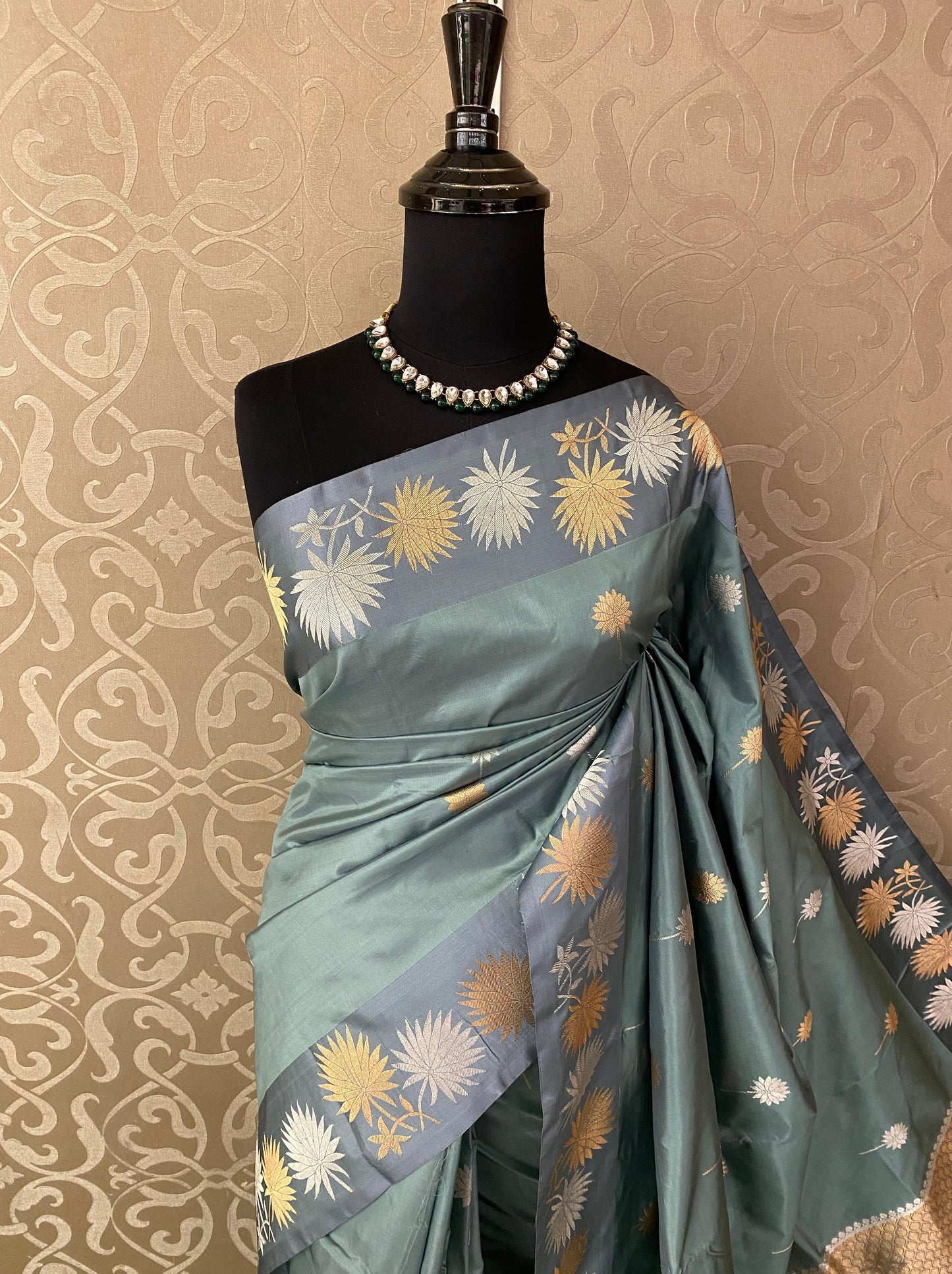 Grey Katan Banarasi Saree Hand Woven Work, With Unstiched Blouse