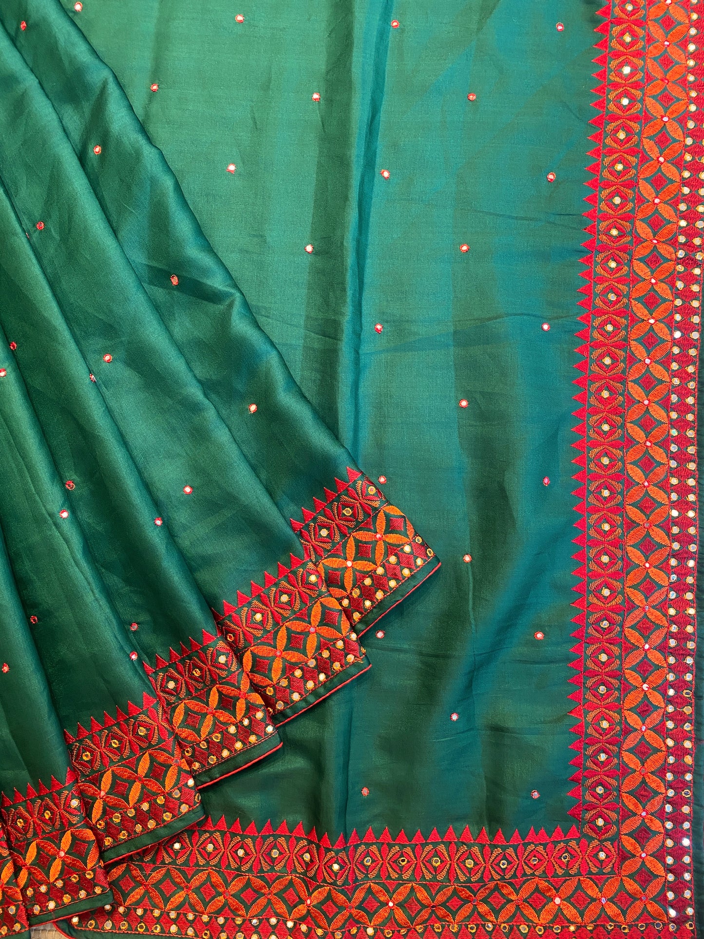 Deep Green Semi Munga Silk Cross Stitch Embroidery Work Saree, With Unstiched Blouse