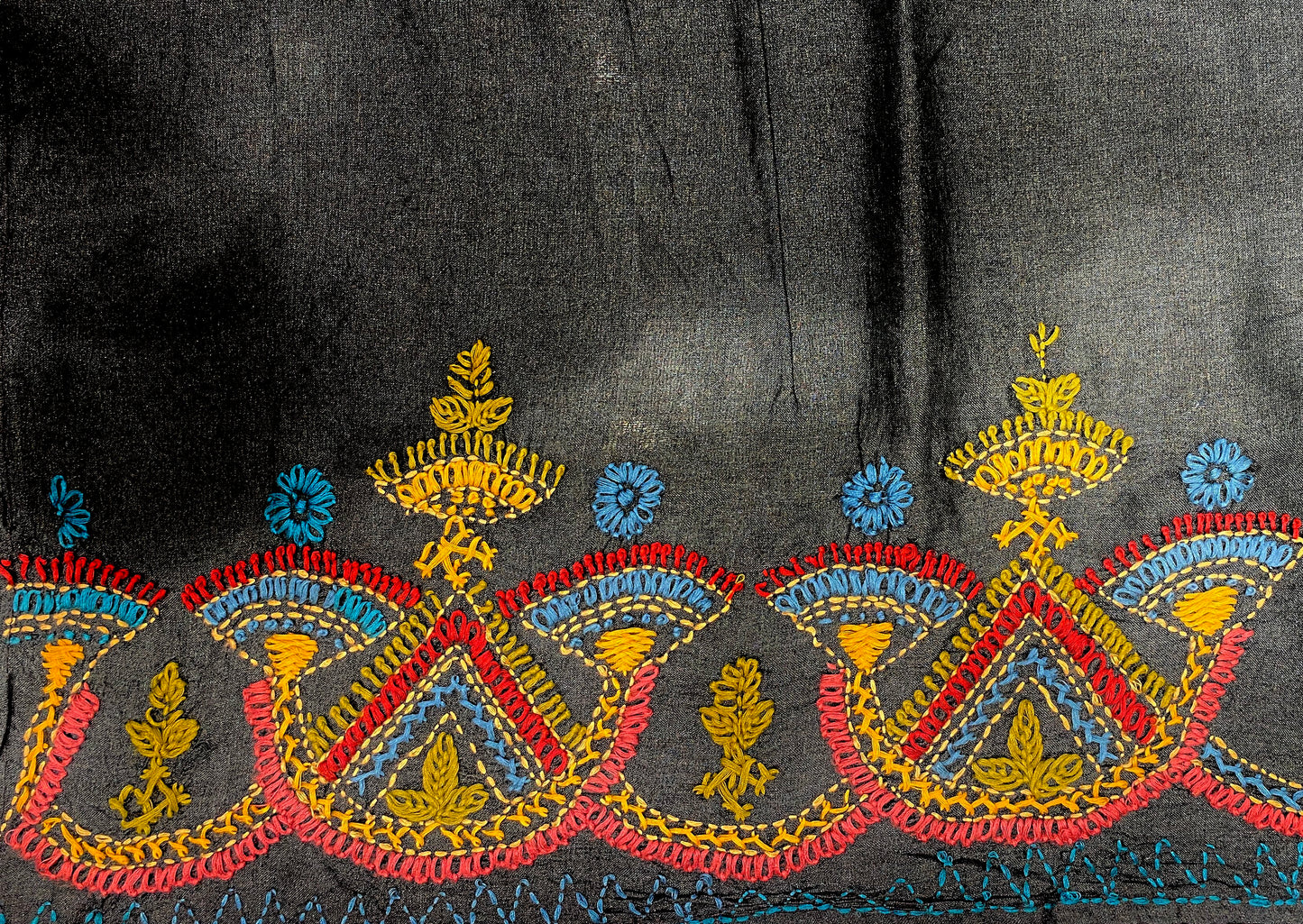 Black Tussar Embroidery Saree With Lambani Work Border, With Unstitched Blouse