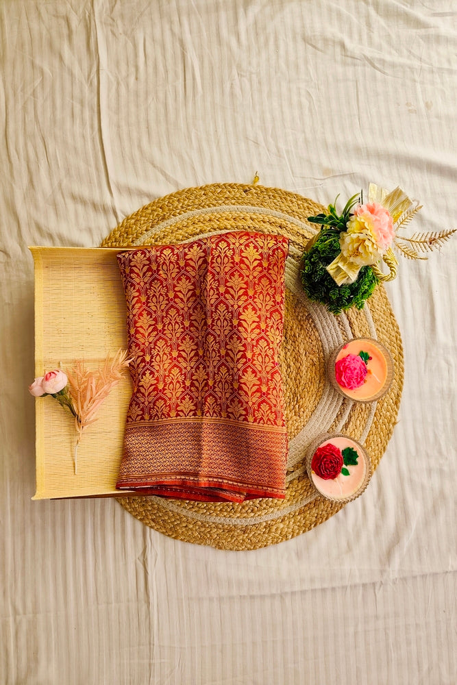 Red Semi Minakari Brocade Silk Saree, With Unstiched Blouse