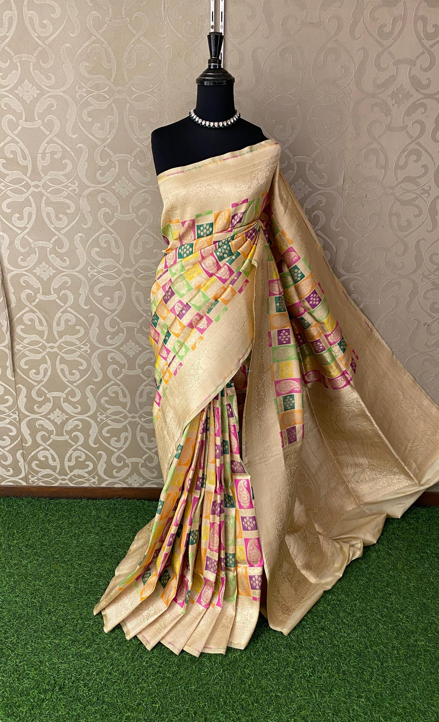 Golden Beige Kadiyal Banarasi Rangkat Design Saree, With Unstiched Blouse