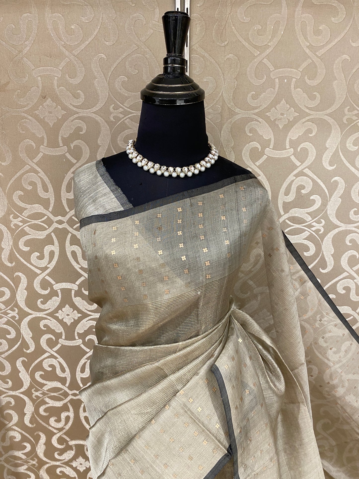 Grey Handloom Silk Saree, With Unstiched Blouse