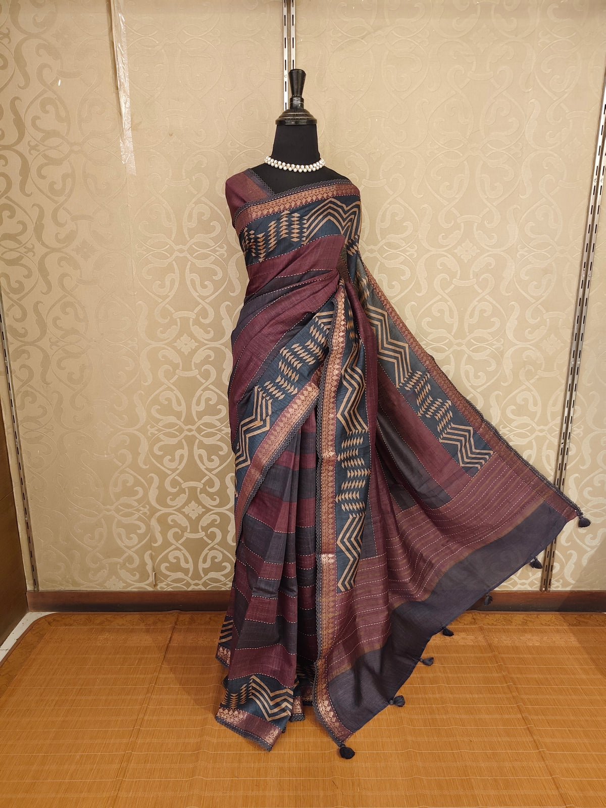 Deep Maroon Munga Silk Printed Saree With Kantha Work, With Unstich Blouse