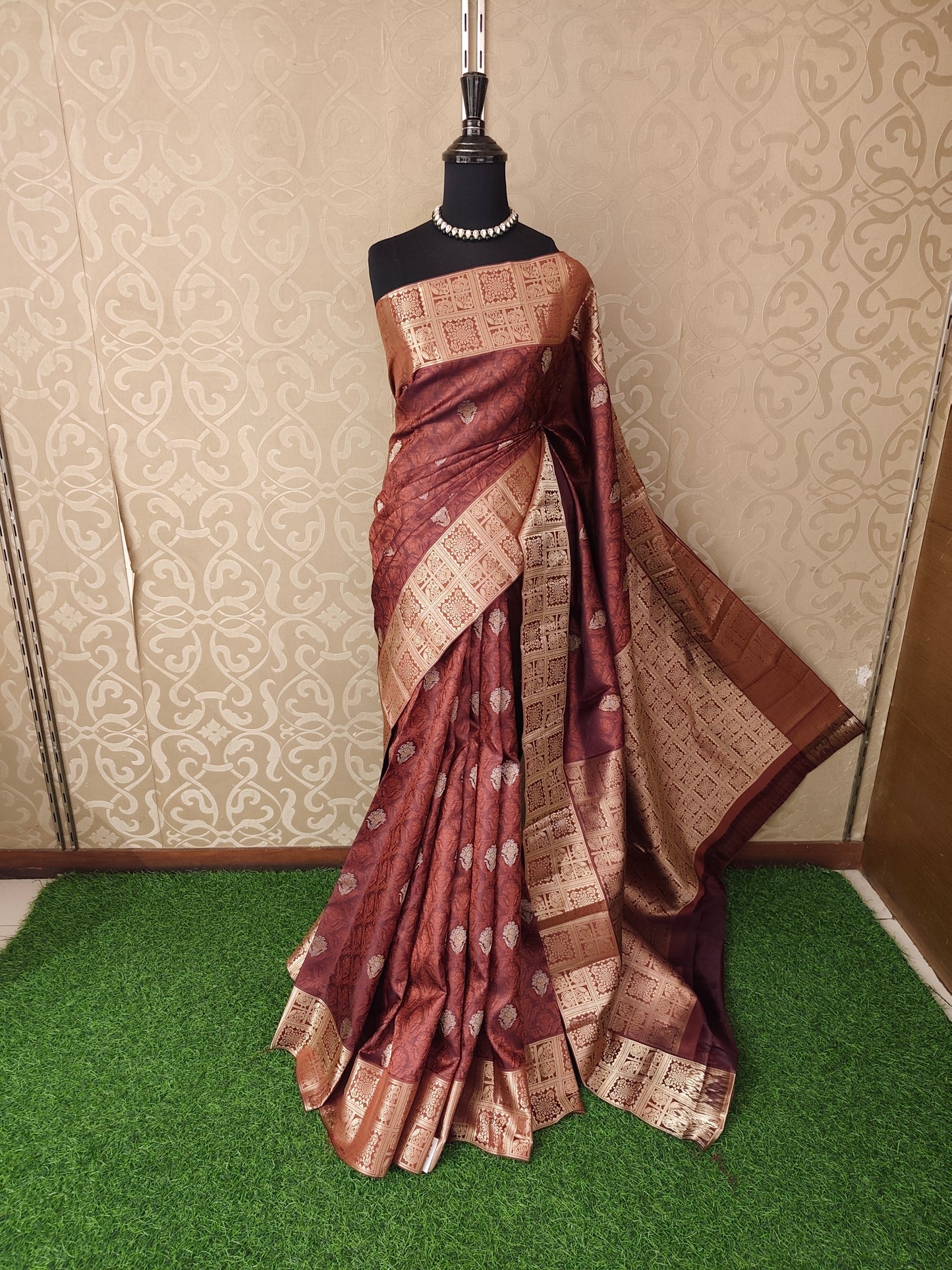 Brown Pure Kanjeevaram Silk Saree, With Unstiched Blouse
