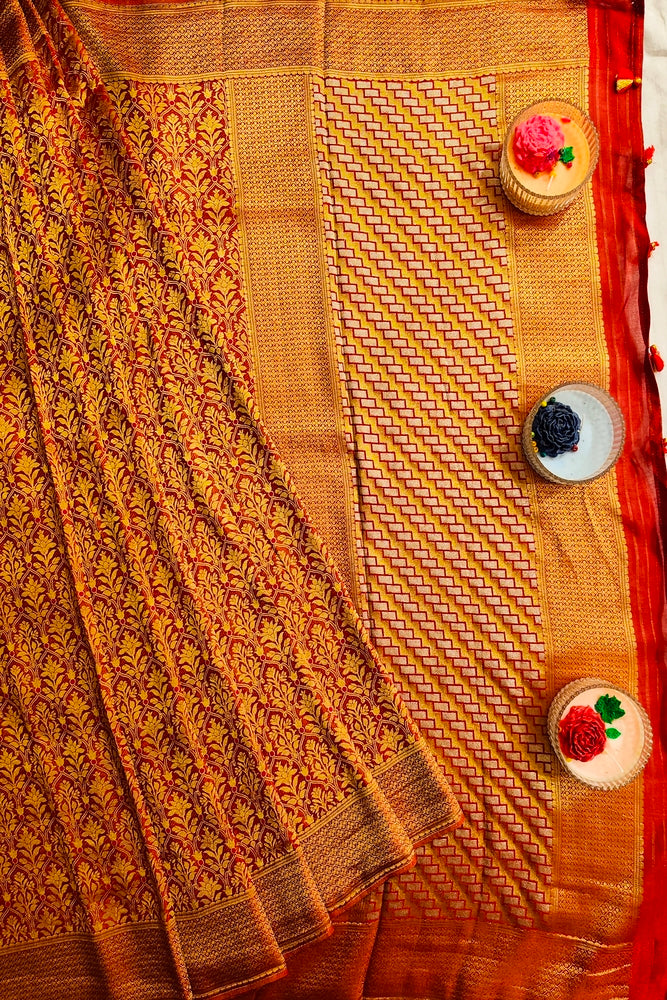 Red Semi Minakari Brocade Silk Saree, With Unstiched Blouse