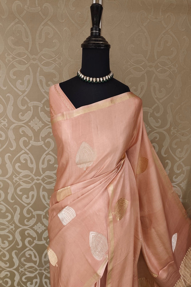 Peach Mashru Silk Banarasi Handloom Saree, With Unstiched Blouse