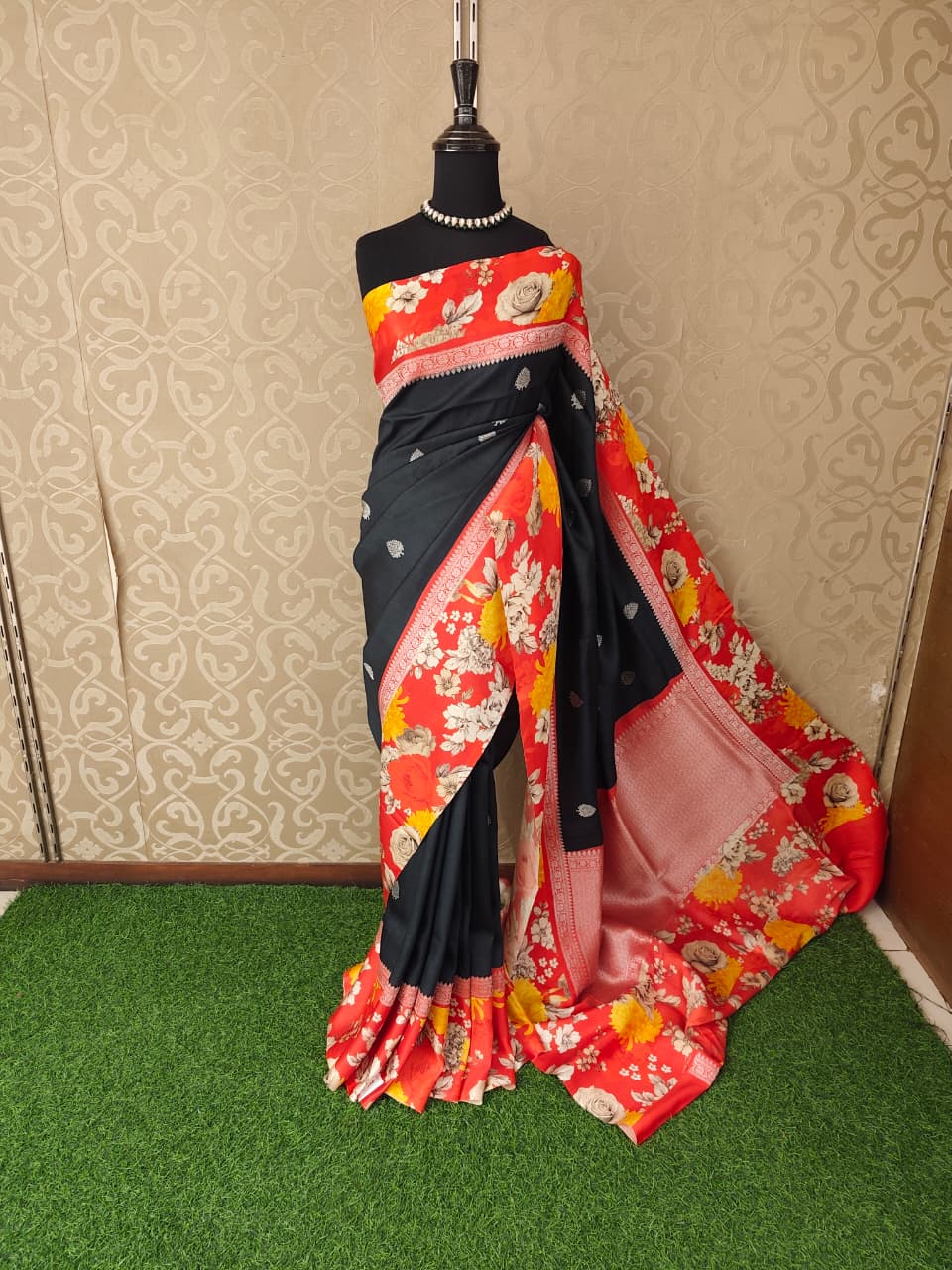 Black Tussar Banarasi Saree With Digital Mashru Border Print, With Unstiched Blouse