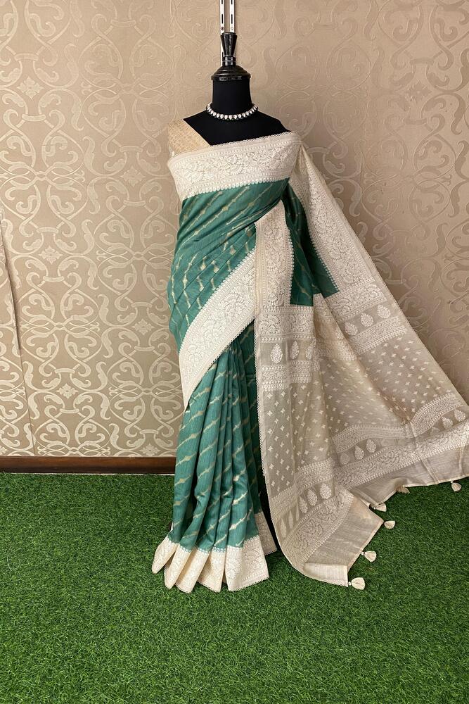 Deep Green Munga Handloom Saree With Chikankari Work, With Unstiched Blouse