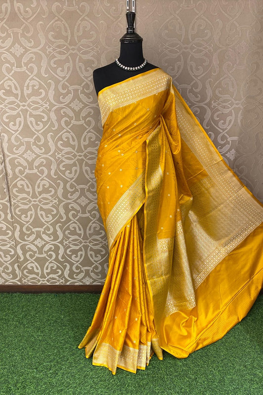 Mustard Yellow Tanchoi Silk Saree Self Weaving With Unstiched Blouse