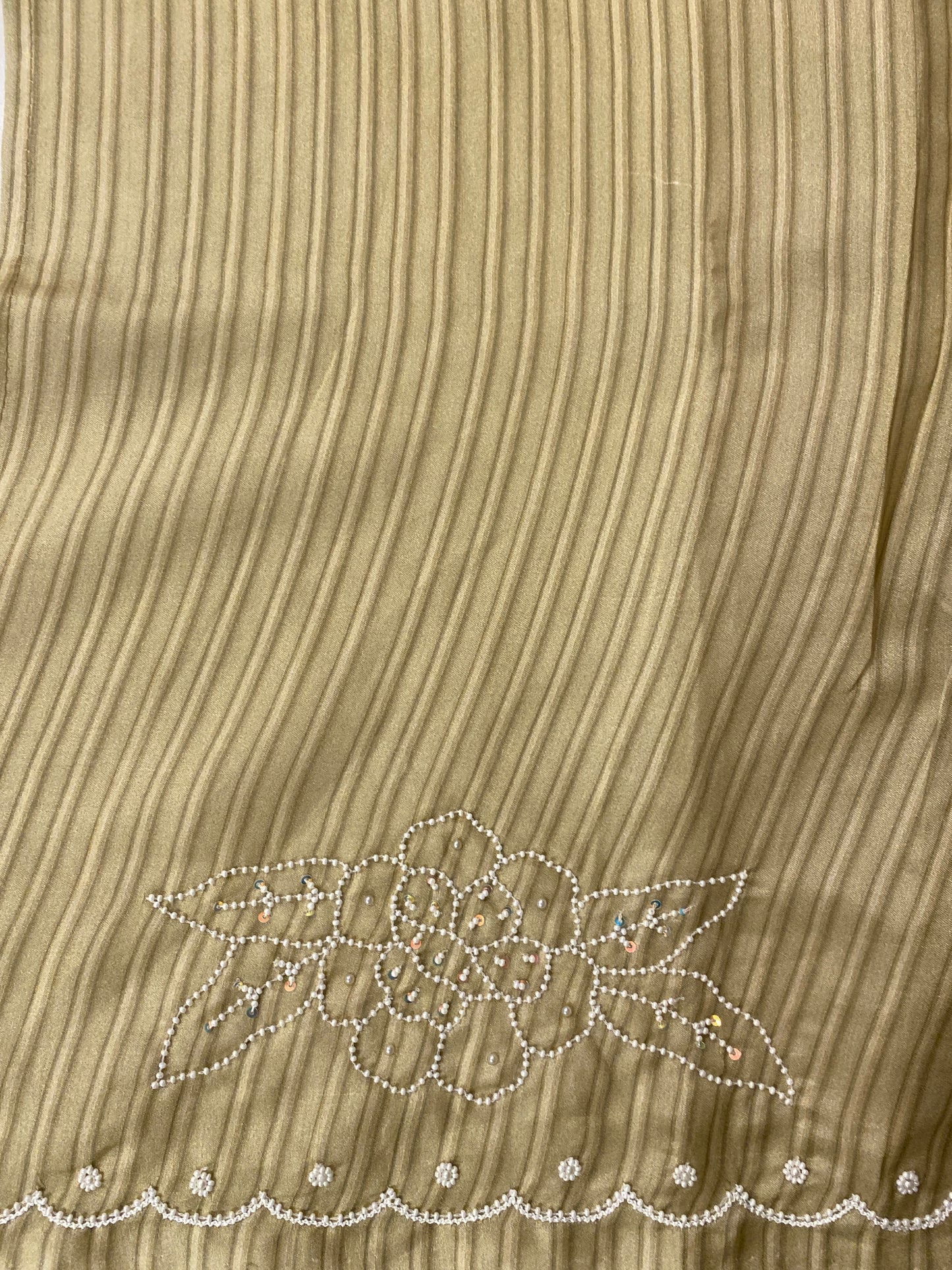 Off-White Organza Saree With Perl Work, With Unstitched Blouse