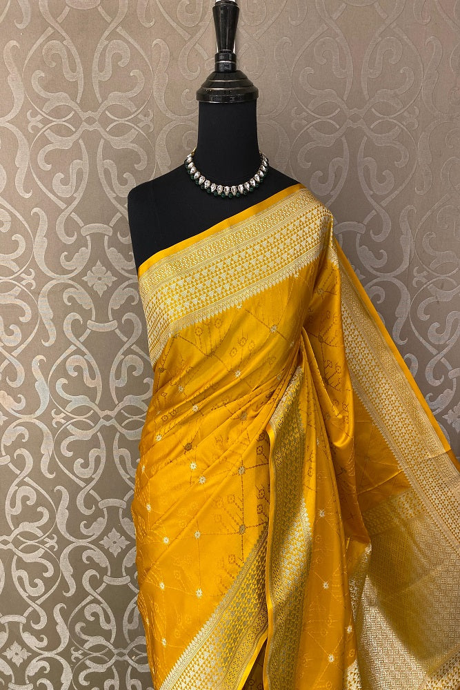Mustard Yellow Tanchoi Silk Saree Self Weaving With Unstiched Blouse