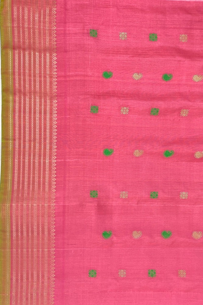 Offwhite & Pink Gadwal Silk Saree With Unstich Contrast Blouse