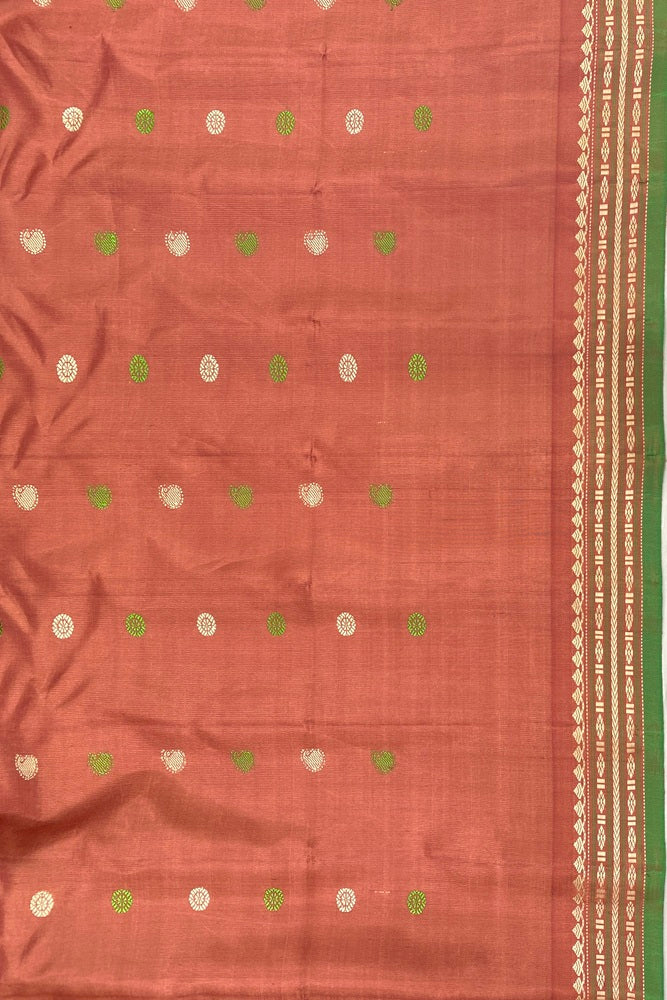 Offwhite Golden Gadwal Silk Saree With Unstich Contrast Blouse