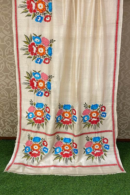 Offwhite Pure Tussar Bengal Kantha Stitch Saree, With Unstitch Blouse.