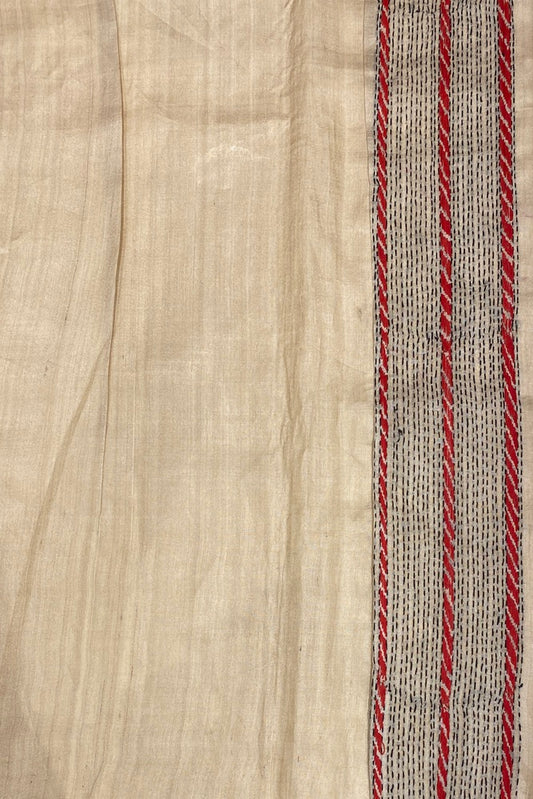 Offwhite Pure Tussar Bengal Kantha Stitch Saree, With Unstitch Blouse.