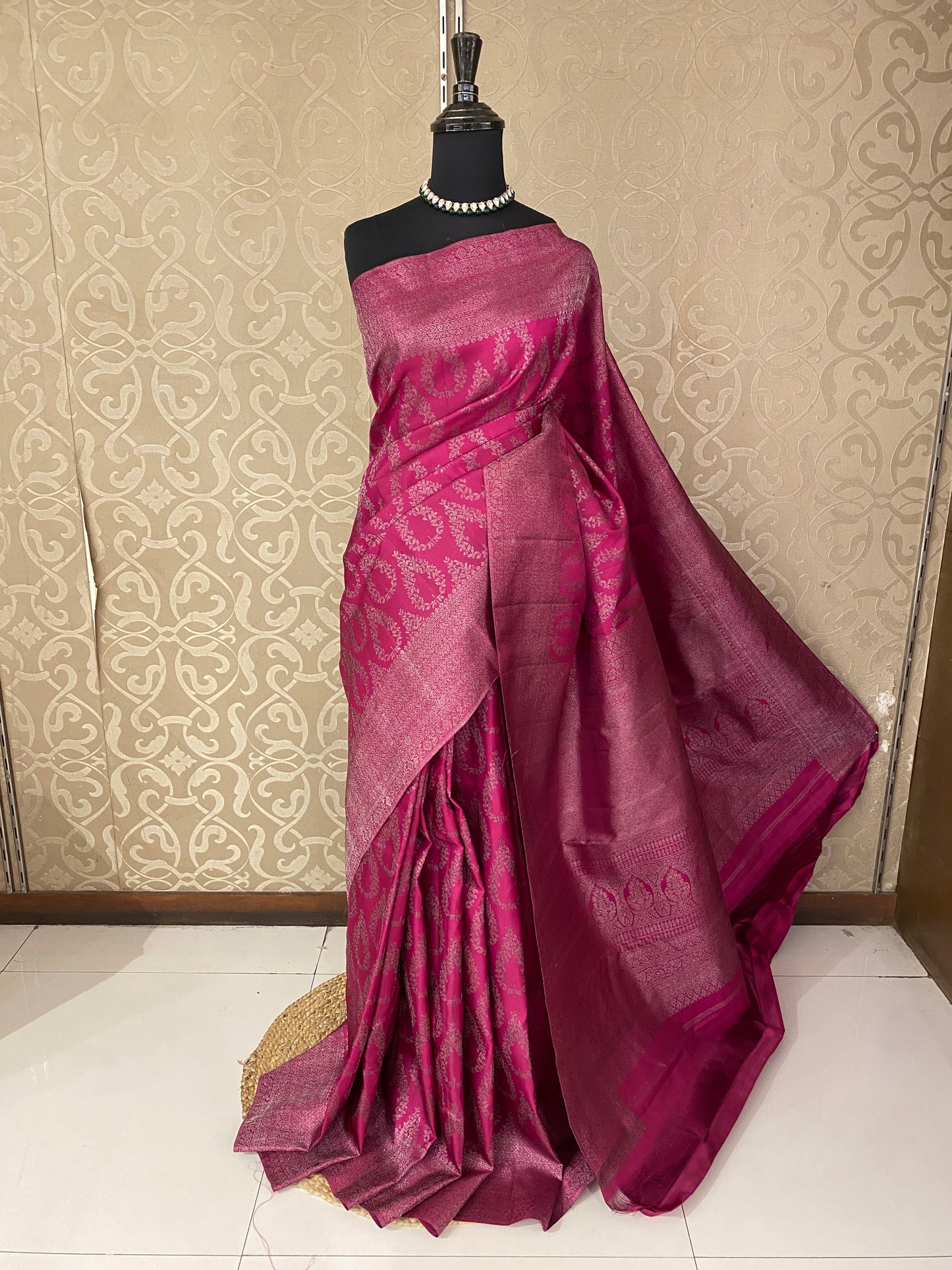 Magenta Pure Kanjeevaram Silk Saree, With Unstiched Blouse