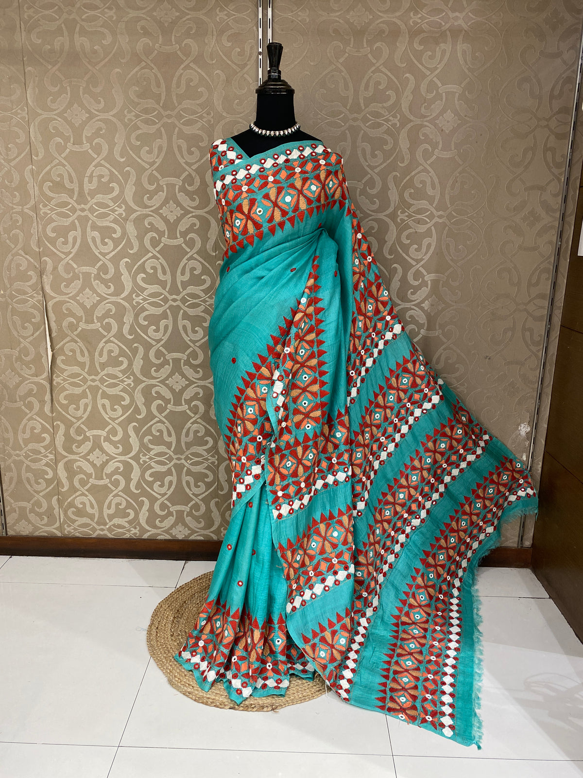 Firozi Tussar Hand Embroidery Saree, With Unstitched Blouse
