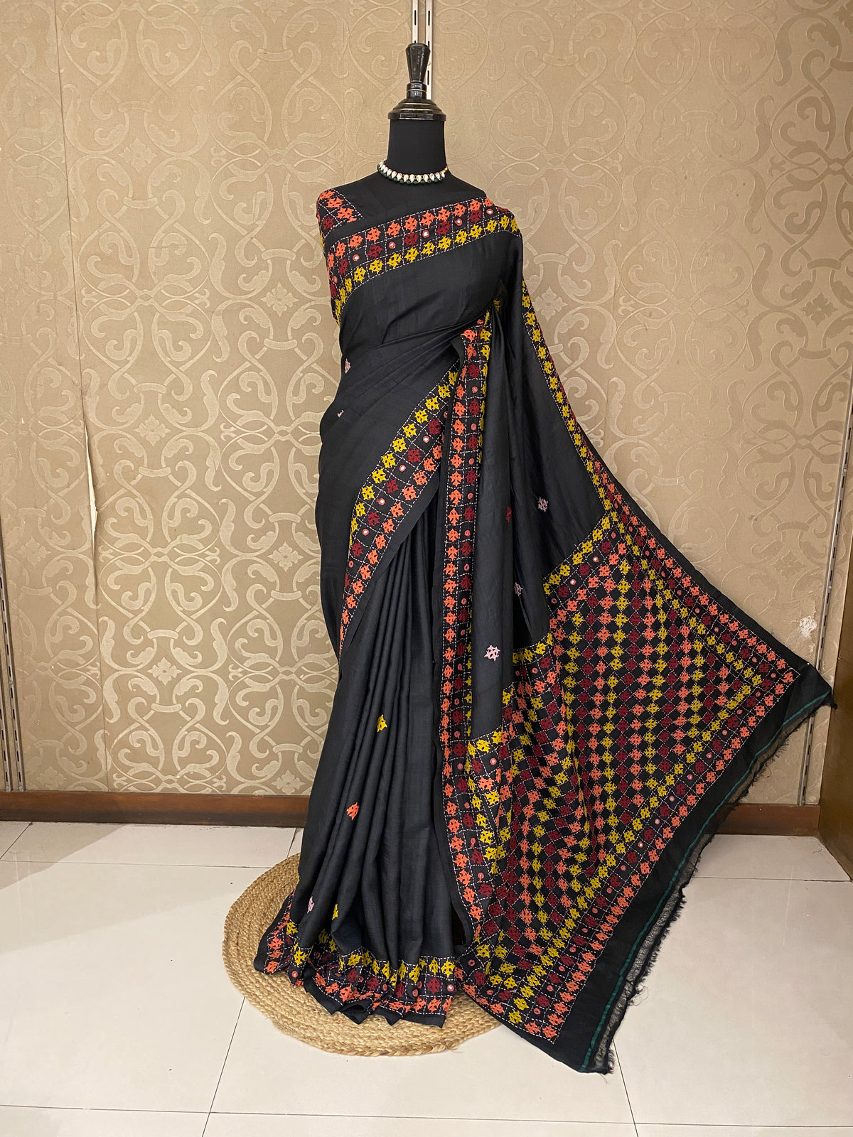 Black Tussar Hand Embroidery Saree, With Unstitched Blouse