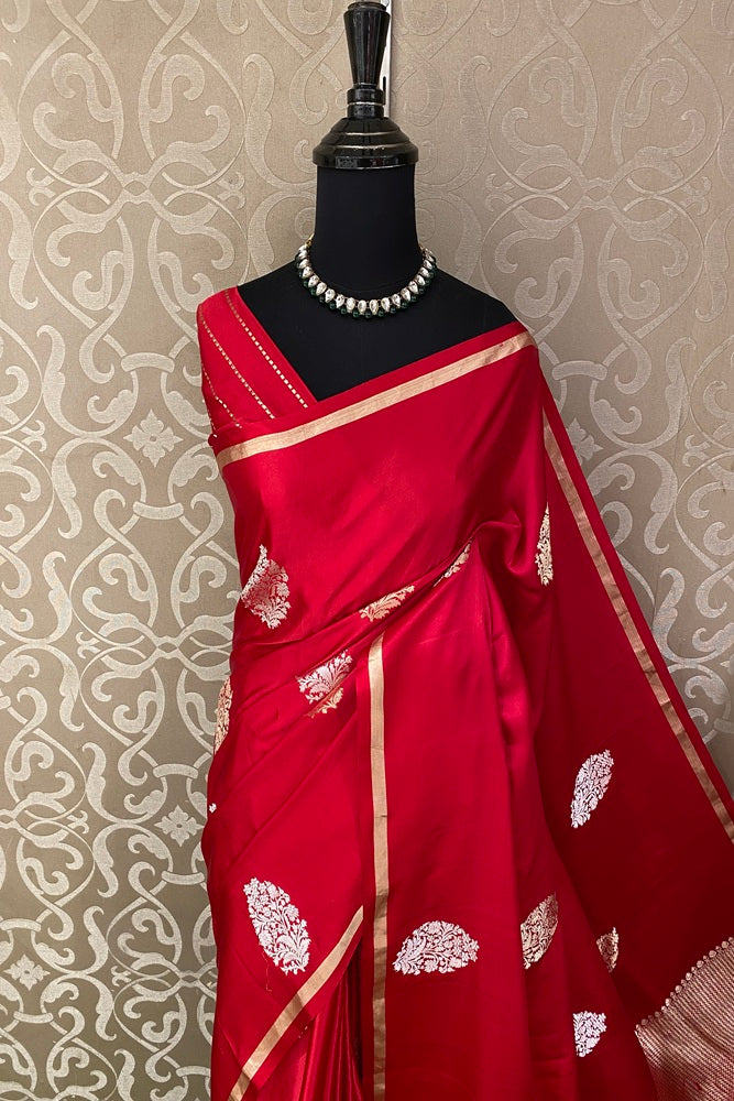 Red Mashru Silk Banarasi Kadwa Handloom Saree, With Unstich Blouse