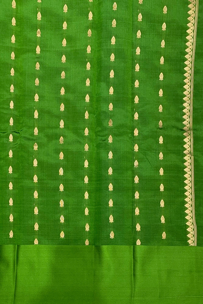 GREEN POONA SILK SAREE WITH GOLDEN ZARI WOVEN BUTTAS