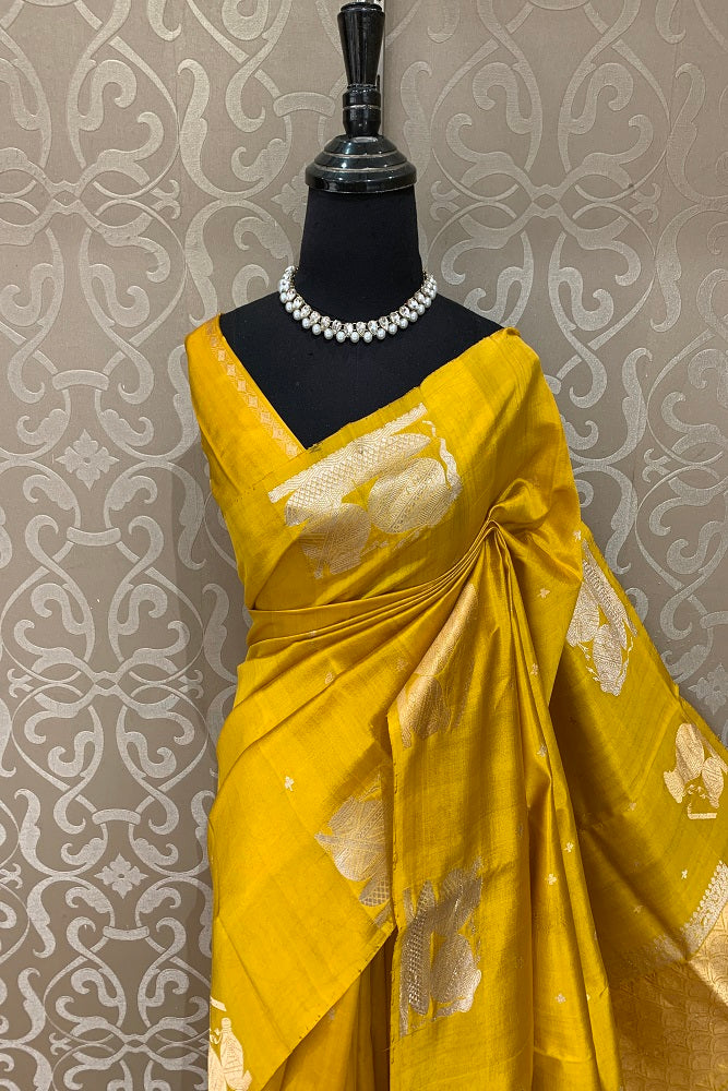 MUSTARD YELLOW POONA SILK SAREE WITH GOLDEN ZARI WOVEN BUTTAS