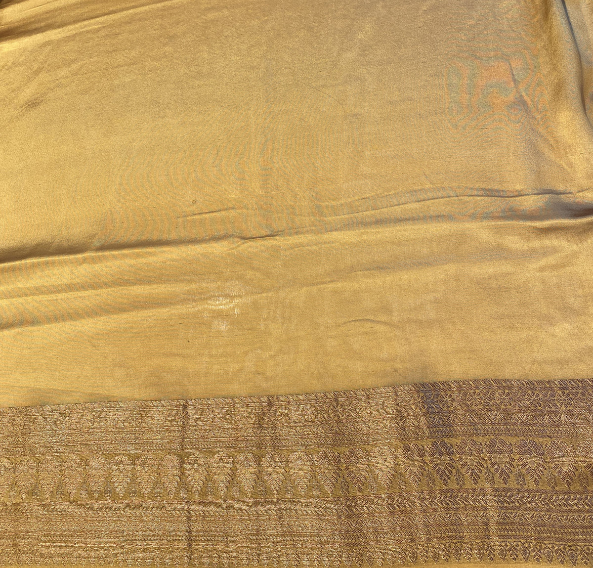 Golden Mysore Crepe Silk Banarasi Saree, With Unstiched Blouse
