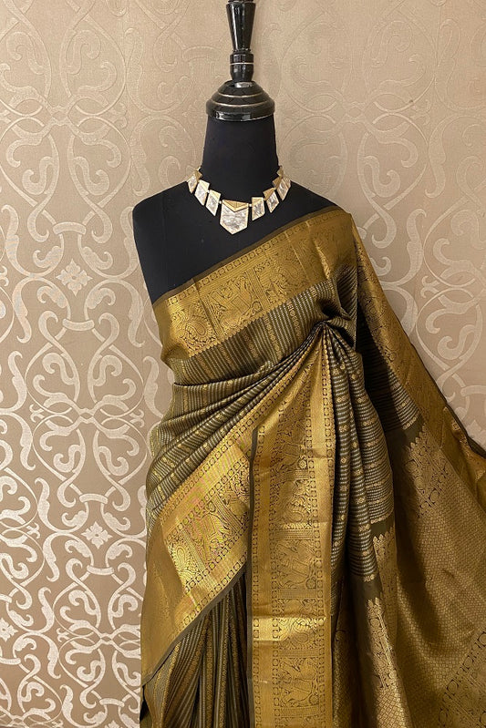 Mehandi Green Pure Kanjeevaram Silk Saree With Border And Blouse Piece