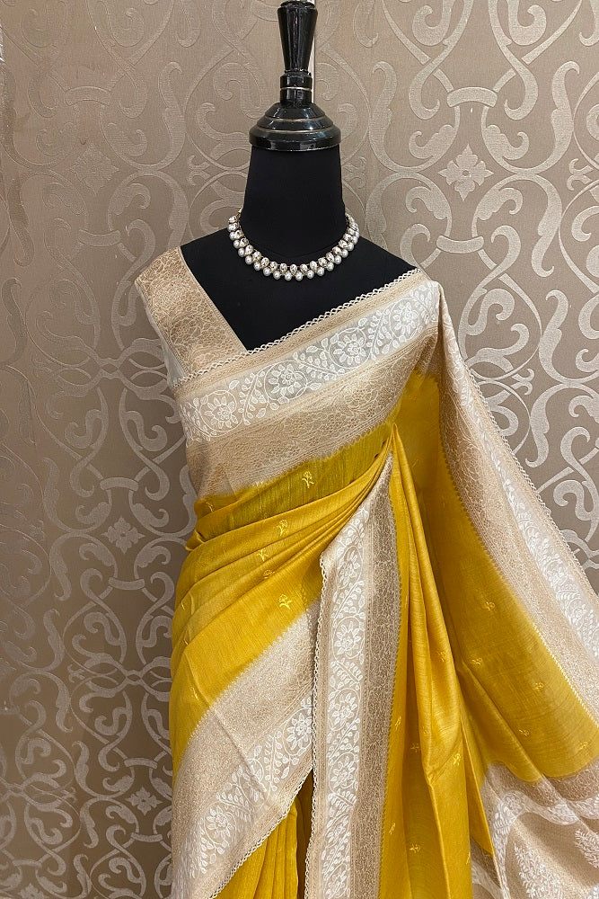Yellow Munga Banarasi Silk Printed Saree With Resham Work, With Unstiched Blouse