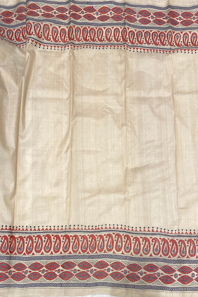 Offwhite Tussar Embroidery Saree With Kantha Work Border, With Unstitched Blouse