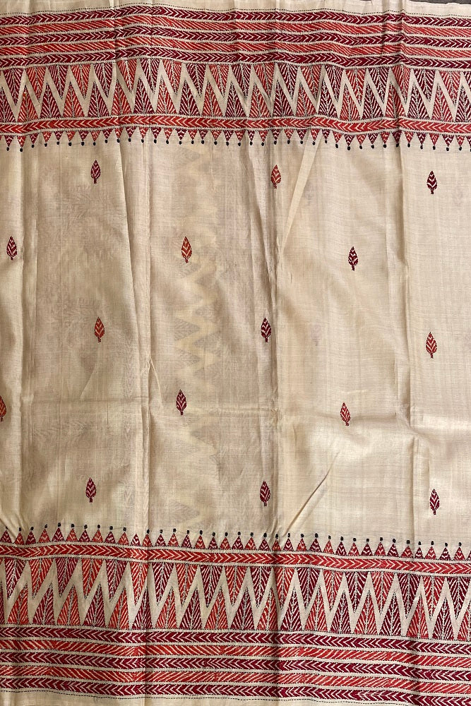 Offwhite Red Tussar Embroidery Saree With Kantha Work Border, With Unstitched Blouse