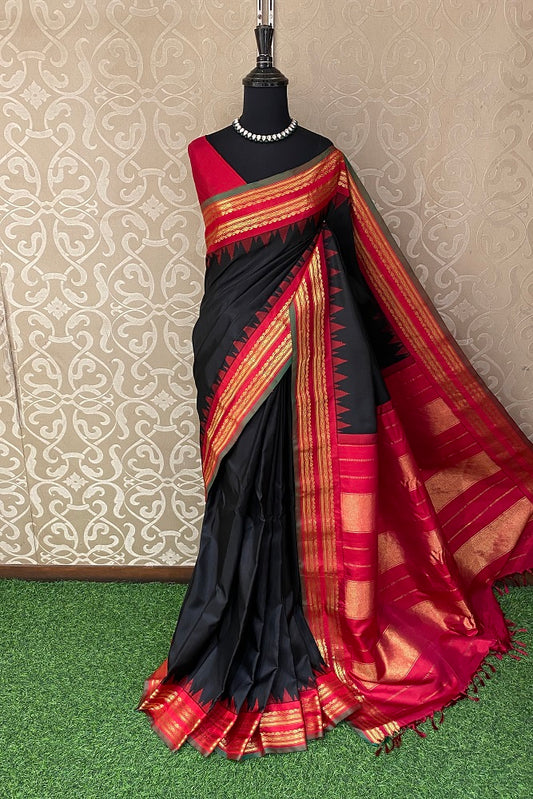 Black Gadwal Silk Saree With Unstiched Contrast Blouse
