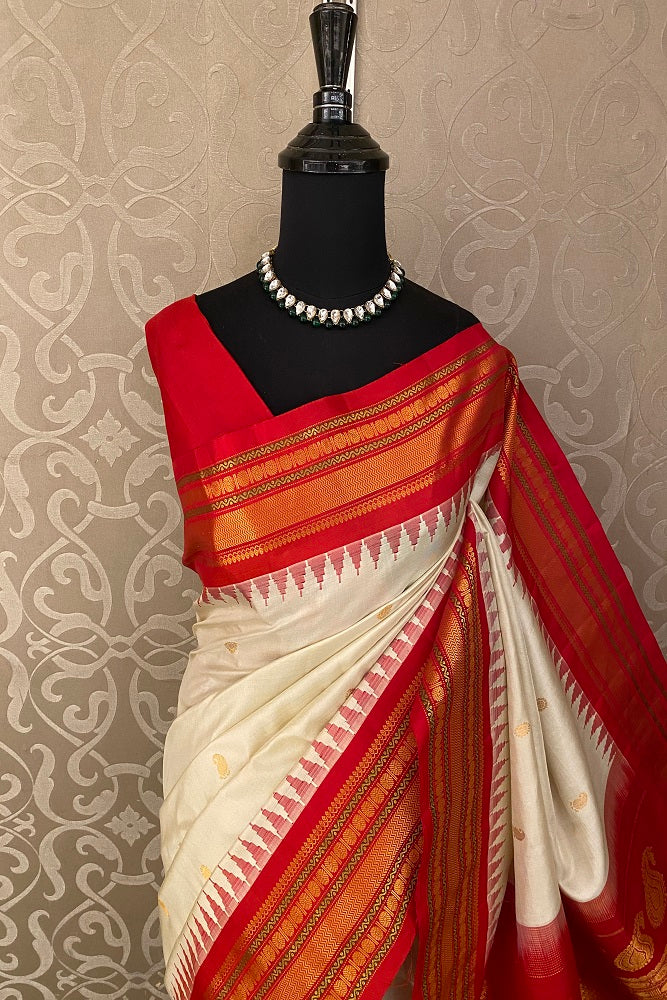 Offwhite Gadwal Silk Saree With Unstiched Contrast Blouse